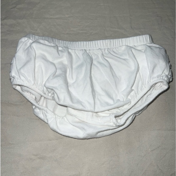 BURT’S BEES White Ruffle Bloomers Baby Size 18 Months. - Picture 3 of 5